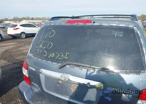 2006 Toyota Highlander Hybrid V6 from USA, damaged, VIN JTEEW21A360020982